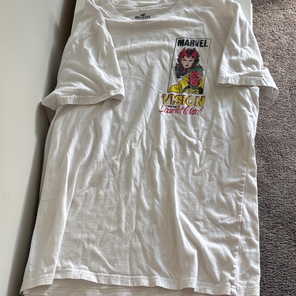 Marvel adult T-Shirt with Vision and Scarlet Witch Graphic